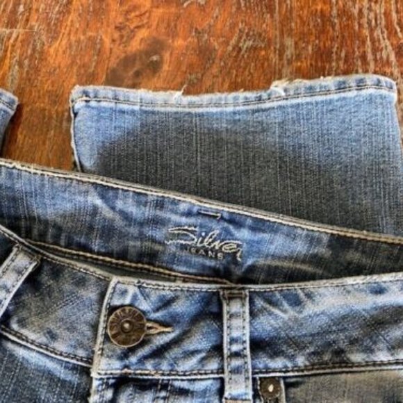 SILVER Suki DENIM Mid-rise BOOTCUT Stretch JEANS~ 27 (abt 2-4) med-wash * EUC - Picture 6 of 10